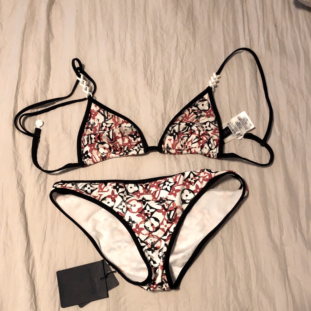 Never worn Louis Vuitton bikini
